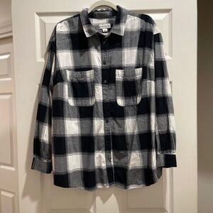 Women’s AVA & VIV plaid long sleeve button up size 1X black/white